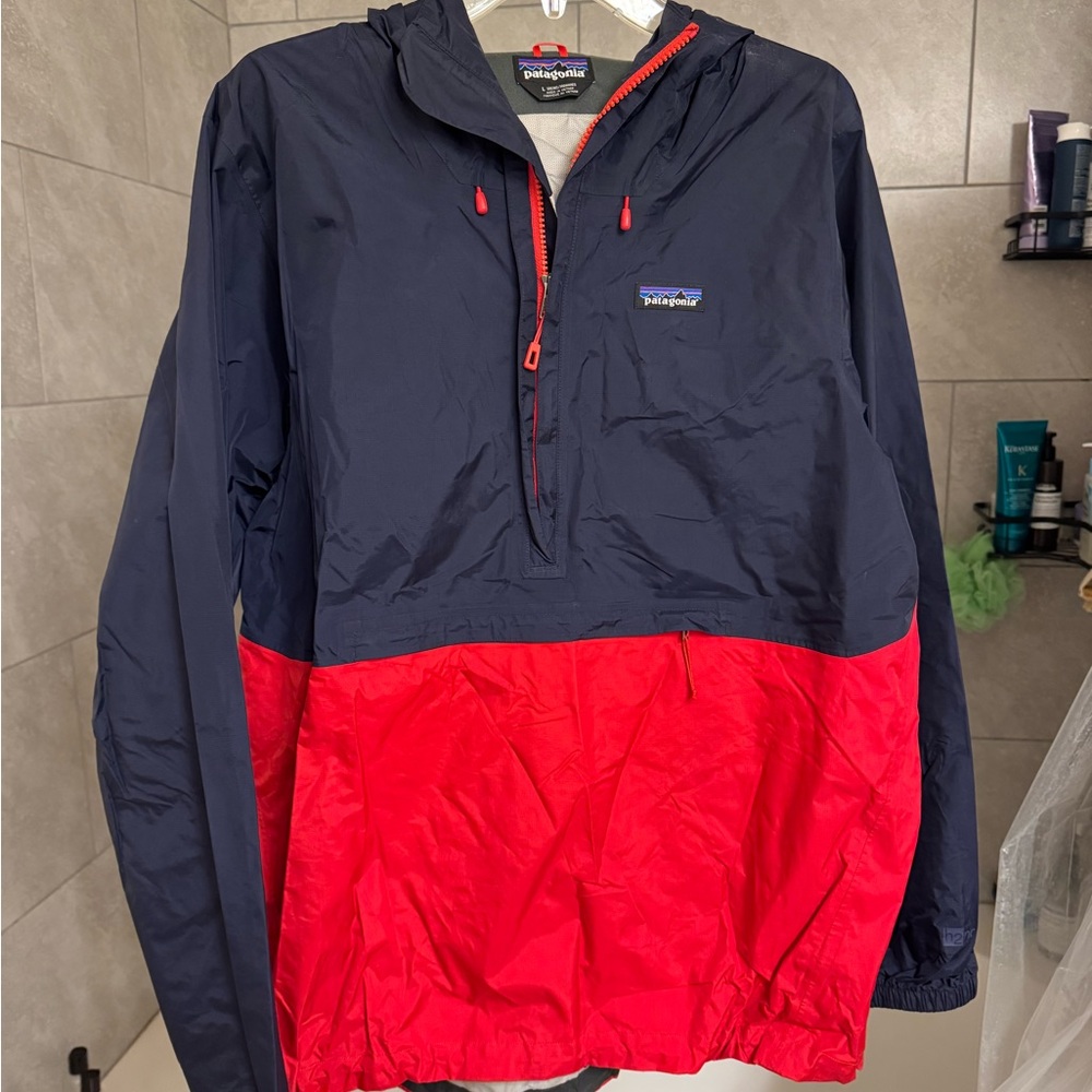 Patagonia Men's Navy and Red Jacket